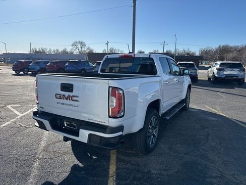 Used 2021 GMC Canyon Denali image 7