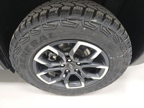 New 2026 Chevrolet Equinox ACTIV w/ Safety and Technology Package image 23