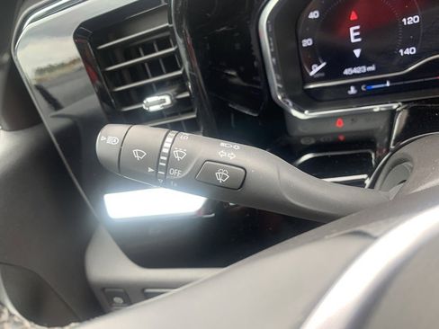 Used 2024 GMC Sierra 1500 SLE image 40