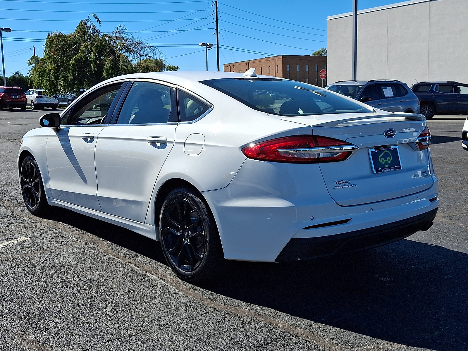 Used 2020 Ford Fusion SE w/ Equipment Group 151A FWD image 4
