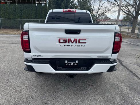 New 2026 GMC Canyon Elevation w/ Convenience Package AWD/4WD image 4