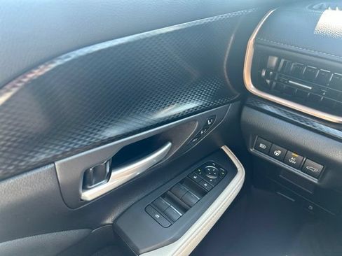 Used 2026 Toyota Grand Highlander AWD Hybrid image 29