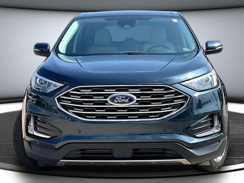 Used 2023 Ford Edge Titanium AWD/4WD image 2