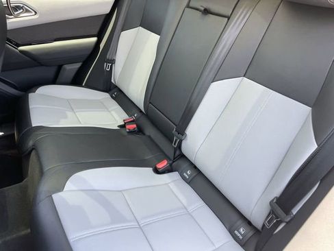 New 2025 Land Rover Range Rover Velar Dynamic SE AWD/4WD image 17