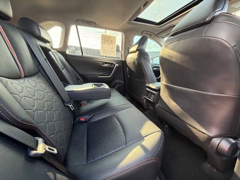 Used 2021 Toyota RAV4 Adventure w/ Convenience Package AWD/4WD image 24