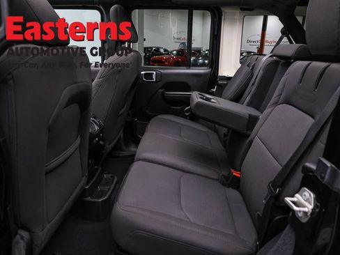 Used 2023 Jeep Wrangler Unlimited w/ Sun & Screen Package AWD/4WD image 22