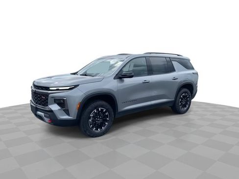 Certified 2025 Chevrolet Traverse Z71 AWD/4WD image 4