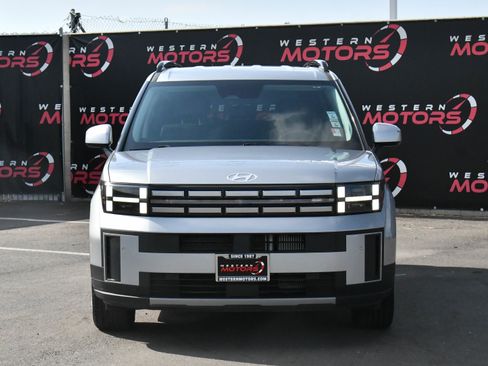 Used 2024 Hyundai Santa Fe SEL image 2