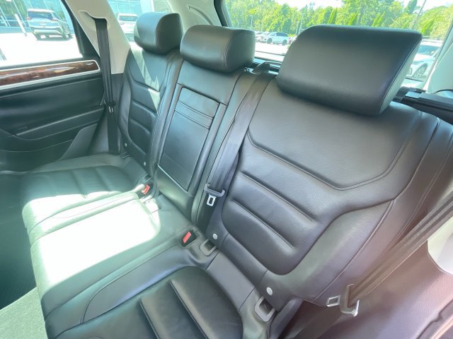Used 2014 Volkswagen Touareg VR6 AWD/4WD image 17