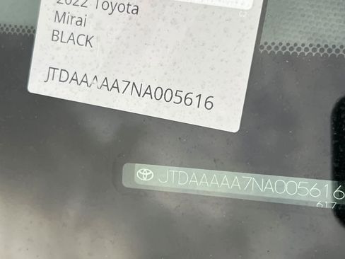 Certified 2022 Toyota Mirai w/ Advanced Technology Package RWD image 23
