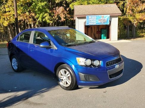 Used 2013 Chevrolet Sonic LT image 8