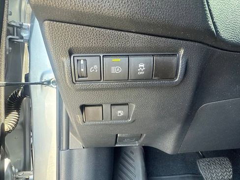 Used 2023 Toyota Corolla Cross AWD Hybrid image 26