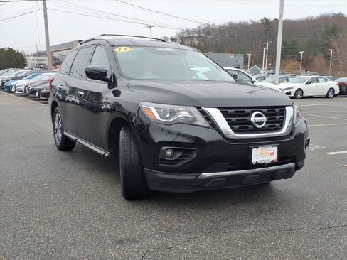 Certified 2018 Nissan Pathfinder SV w/ SV Tech Package image 3