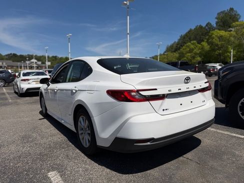 Used 2026 Toyota Camry LE image 2