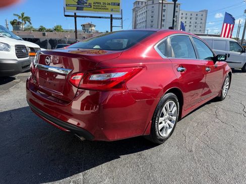 Used 2017 Nissan Altima 2.5 S w/ Power Driver Seat Package FWD image 5