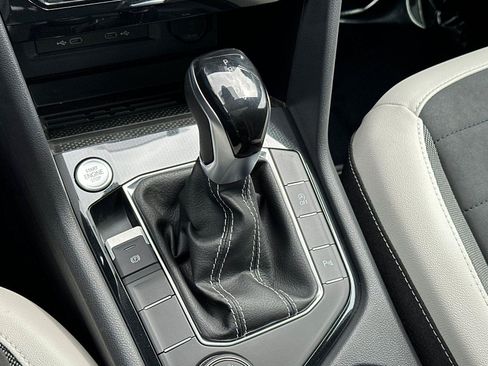New 2026 Volkswagen Taos SE AWD/4WD image 20