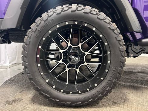 New 2026 Jeep Gladiator Sport image 28