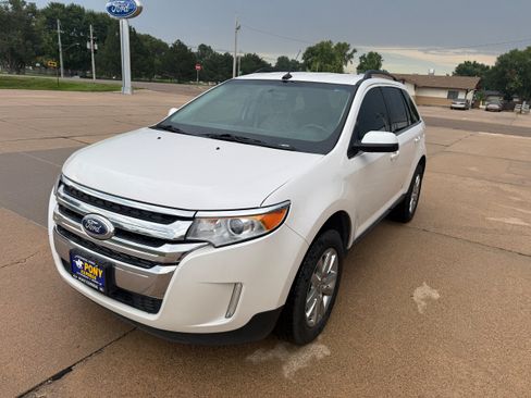 Used 2014 Ford Edge Limited w/ Driver Entry Package AWD/4WD image 7