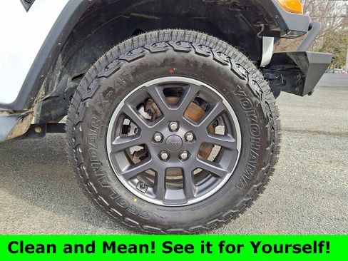 Used 2020 Jeep Gladiator Overland image 9