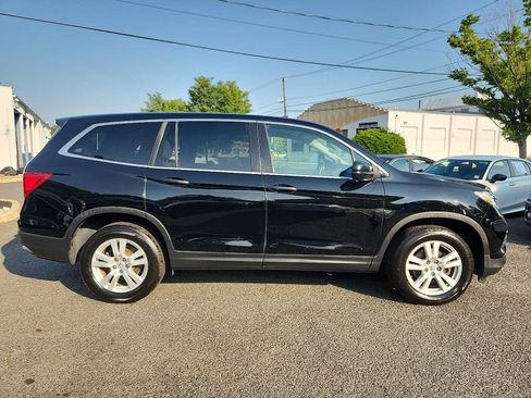 Certified 2017 Honda Pilot LX image 7