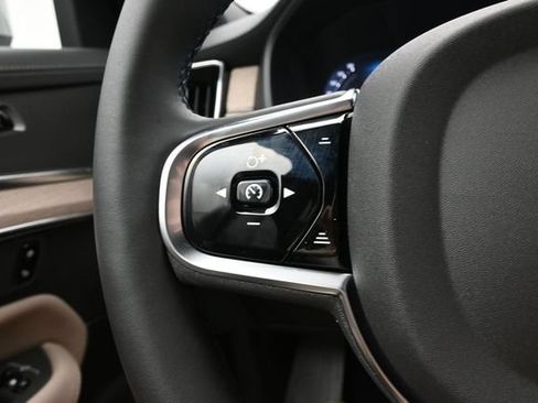 New 2026 Volvo XC90 T8 Plus w/ Protection Package Premier AWD/4WD image 27