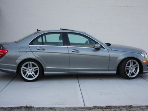 Used 2013 Mercedes-Benz C 300 Sport image 7