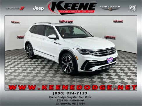 Used 2023 Volkswagen Tiguan SEL R-Line AWD/4WD image 1
