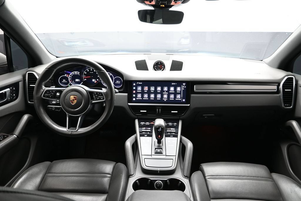 Certified 2023 Porsche Cayenne Platinum Edition AWD/4WD image 19