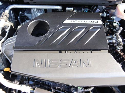 Used 2024 Nissan Rogue SV FWD image 46