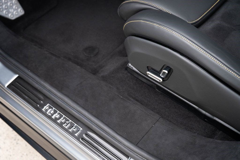Used 2024 Ferrari Purosangue AWD/4WD image 37