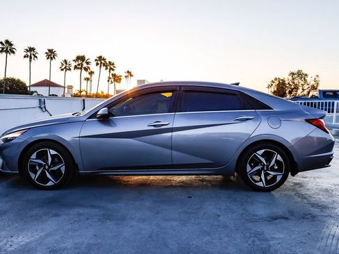 Used 2023 Hyundai Elantra Limited w/ Winter Weather Package FWD image 23