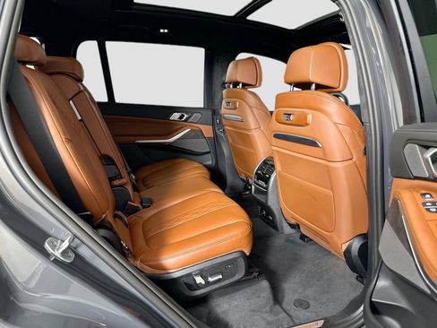 Used 2026 BMW X7 xDrive40i w/ M Sport Package image 18