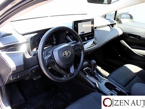 Used 2026 Toyota Corolla LE w/ LE Premium Package FWD image 10