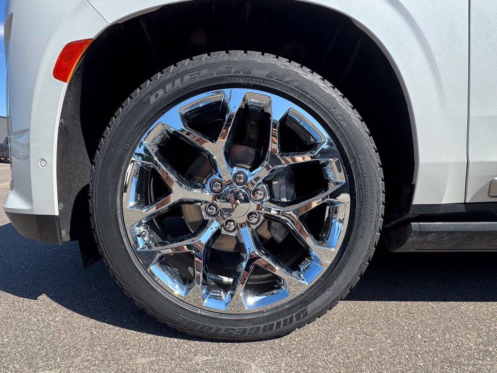 Used 2021 Cadillac Escalade Premium Luxury w/ Driver Assist Tech Package AWD/4WD image 11