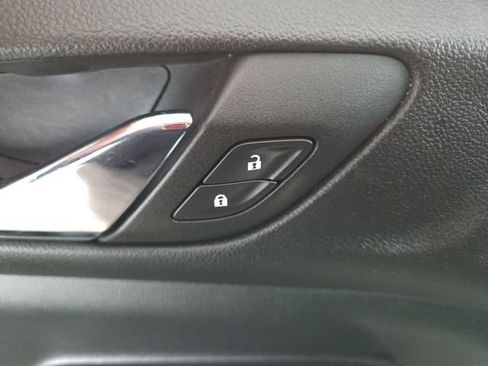 Used 2023 GMC Acadia SLT image 54