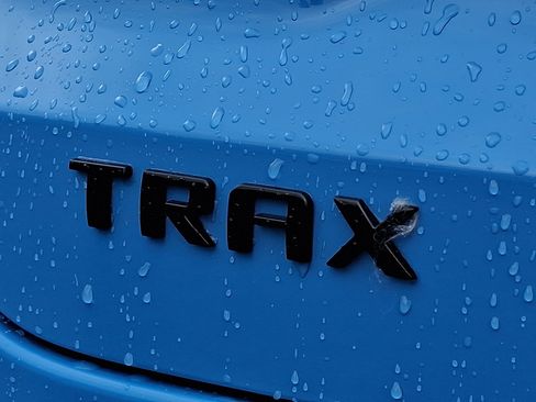 Used 2024 Chevrolet Trax RS w/ Driver Confidence Package FWD image 30