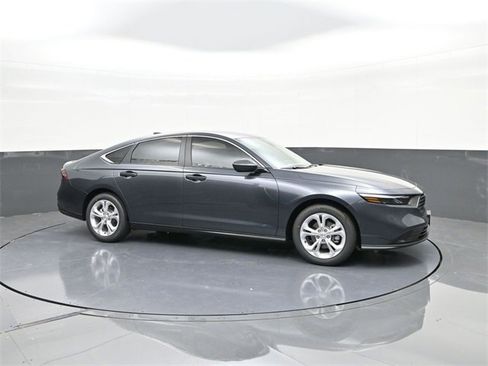 New 2025 Honda Accord LX image 13