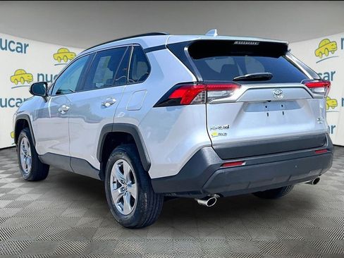 Used 2025 Toyota RAV4 XLE AWD/4WD image 4
