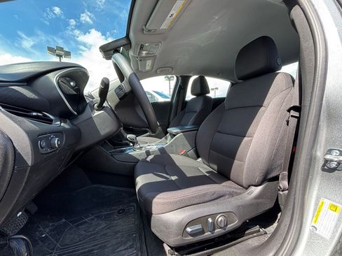 Used 2025 Chevrolet Malibu LT FWD image 6