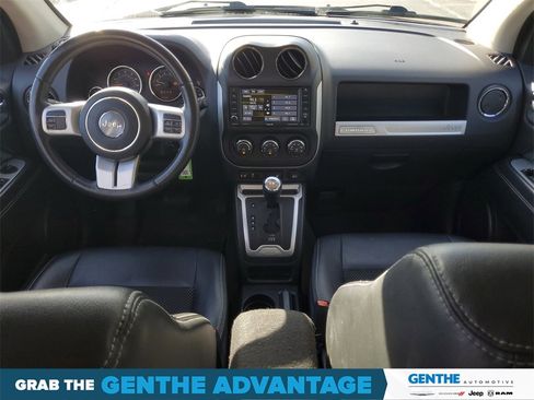 Used 2017 Jeep Compass Latitude image 19