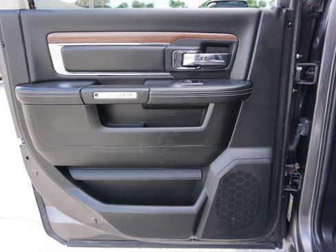 Used 2014 RAM 1500 Laramie w/ Convenience Group AWD/4WD image 18