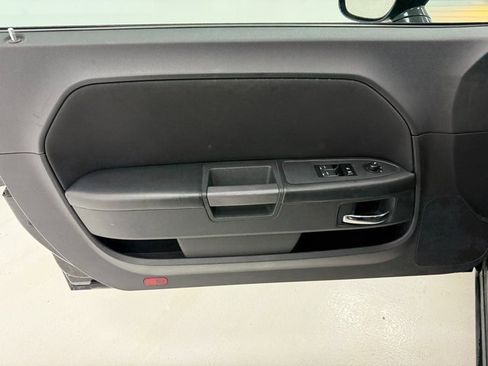 Used 2013 Dodge Challenger R/T image 35