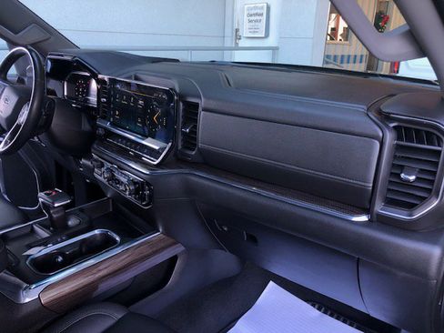 Used 2024 Chevrolet Silverado 1500 RST image 26