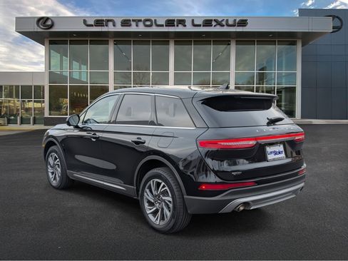 Used 2023 Lincoln Corsair AWD w/ Equipment Group 101A image 4