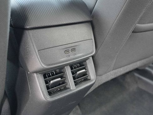 Used 2026 Chevrolet Equinox LT AWD/4WD image 20