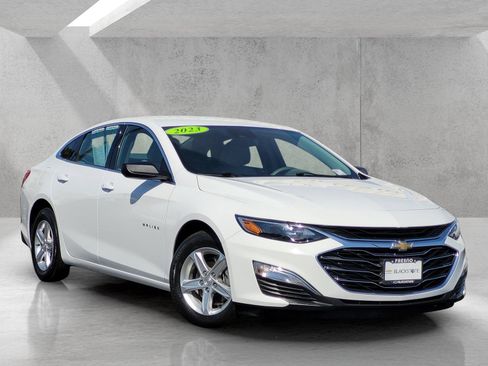 Used 2023 Chevrolet Malibu LS FWD image 2