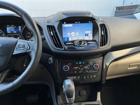 Used 2019 Ford Escape Titanium w/ U9j03 - Titanium Tow Package image 18