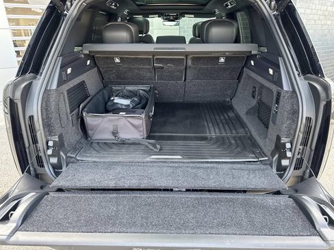 Certified 2025 Land Rover Range Rover Autobiography AWD/4WD image 6