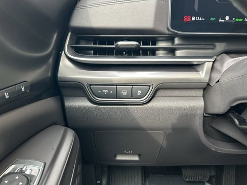 New 2026 Kia Carnival SX image 30