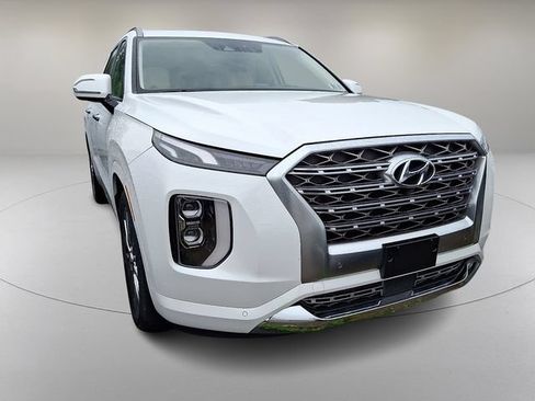 Used 2020 Hyundai Palisade Limited FWD image 2
